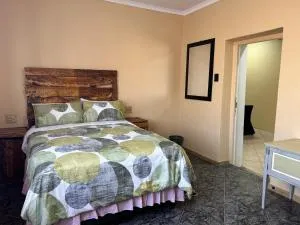 Your Comfortable Home Away From Home - Butha-Buthe