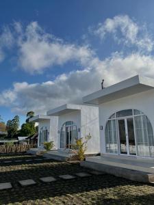 Montana villas by volcano garden