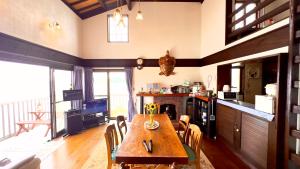 天空の城 絶景の海岸線に面し そよ風と波に触れながらリラックスできる場所です