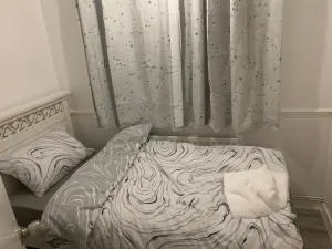 At Apex House single room - East Tilbury