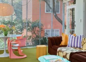 Stylish One-bed Apartment at 'Caringal Flats' - Hawthorn