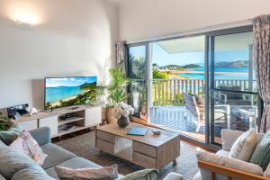 Casuarina 18 Hamilton Island Ocean Views, Golf Buggy & transers