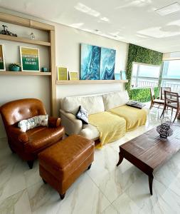 Paraíso Beach - Terramaris - Apartamento frente mar, pé na areia, próximo ao Beach Park