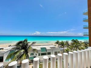 Deluxe Ocean View 3B Villa with Great Location - Unterkünfte ohne Kategorie in Cancún
