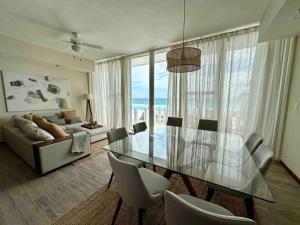 Deluxe Ocean View 3B Villa with Great Location