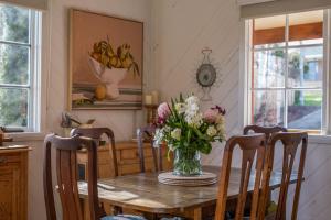 Lottis Cottage, West Launceston