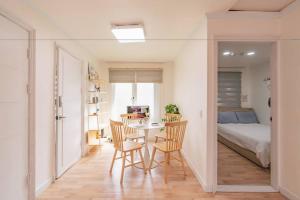 House for large families, metro 2min, #security