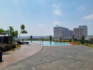 Cozy Room in Orange County Suite-Apartment In Lippo-Cikarang CBD