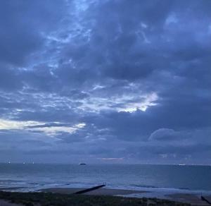 Zicht op Zee - Blick aufs Meer - spectacular view - Cadzand-Bad