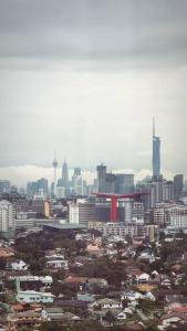 Pinnacle PJ-PS4-Netflix-KLCC View-5pax