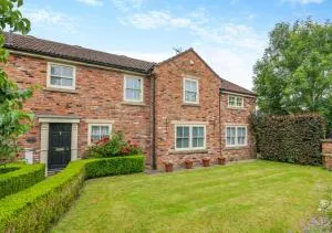 Cherry Tree House - Nawton