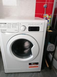 Private Living Central, Dampfdusche