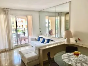 Monaco, elegant & quiet renovated apartment with Terrace & Pool, 15min to F1 Grand Prix - 蒙特卡罗