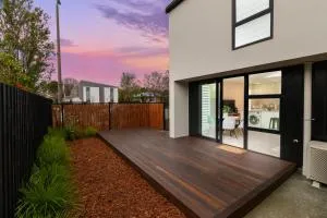 Cranford St Albans with free Carpark - 朗伊奥拉