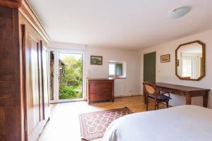 Maisons de vacances Belle maison chaleureuse a 50m de la mer : photos des chambres