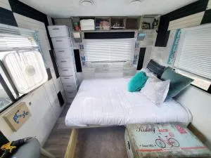 34ft Mobile Home Near Yale U - هامدين
