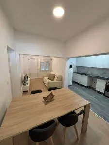 Casa Inteira Santos's House - Eixo