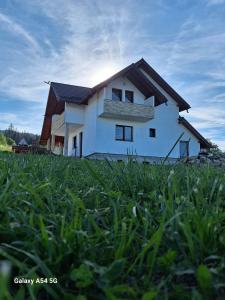 Cabana iris- dotata cu ciubar si sauna