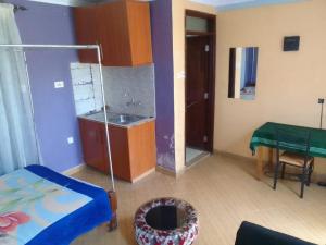 Self Contained Studio around Alango School, Wathorego, Kajulu