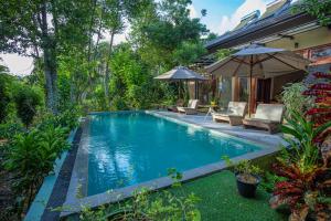 Tea house villa