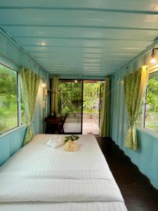 The Camper Lodge Khao Sok