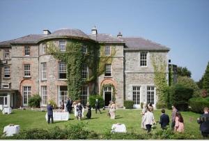 Sonas Mount Trenchard