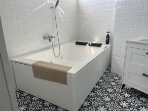 ALZIRA BONiTA SUITE ViP jacuzzi