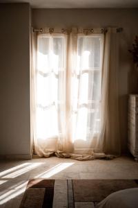 B&B / Chambres d'hotes Le mas de Roussillon chambre d'hotes : photos des chambres