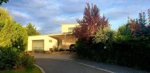 PARADY HOUSE - Hlušovice