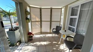 Plett57 - Self Catering - Room No2
