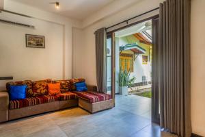 18 Villa