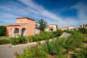 Villages vacances Vacanceole - Port Minervois, Les Hauts du Lac : photos des chambres