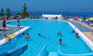 Grand Hotel Holiday Resort Heraklio Greece