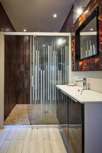 Villa dans parc arboré