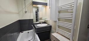 Petite Villa 4-6 personnes belles terrasses, piscine, plages