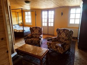 B&B / Chambres d'hotes Chateau Montegut Hebergement atypique : photos des chambres