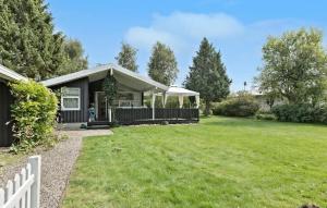 Four-Bedroom Holiday Home In Hornbak