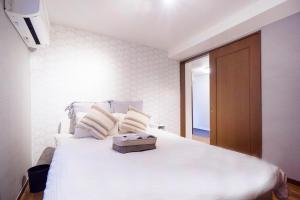 Charming Guesthouse in the Heart of Okubo 丶Steps to Metro and Convenient Travel! EoW4
