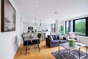 The Concord Modern 2 Bedroom Apartment