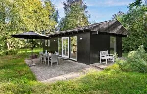 2 Bedroom Cozy Home In Kirke Hyllinge - Sæby