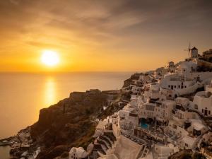 Junior Suite with Caldera & Sunset View room in Art Maisons Oia Castle