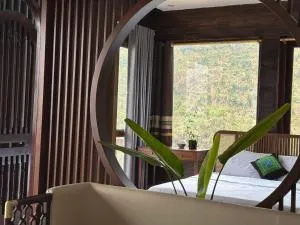 Namora House - Ban Cuc Lua