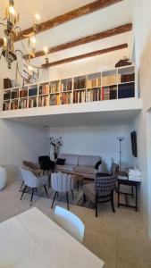 Maisons de vacances Village home in Menerbes : photos des chambres