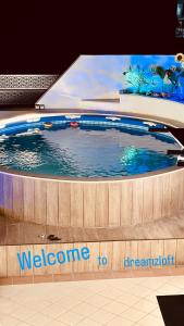 Superbe penthouse avec piscine et barbecue