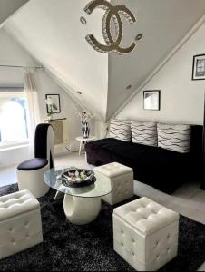 Retro Haven in Sarajevo center - Ubytování bez kategorie ve městě Sarajevo