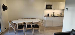 Modern apartment in Åros with swimming pool!-Moderne leilighet på Åros med svømmebasseng!
