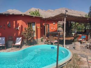 Soy y Luna- ECOALBERGUE RETABLOS PERU