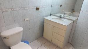 Casa con estacionamiento