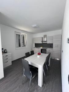 Case vacanza Colombaio con idromassaggio a 10 min dal lago di Como