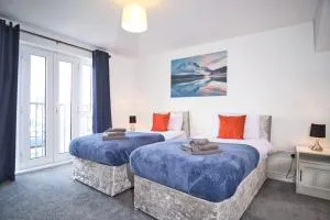 St Kats Mews 4 bed with parking - Orton Waterville